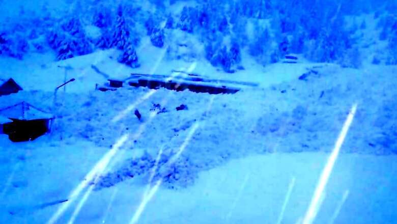 Burried in LoC Avalanche, Missing Soldier's Body Found After 7 Months