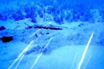 Burried in LoC Avalanche, Missing Soldier's Body Found After 7 Months