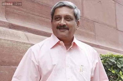 All Indians to be brought back from Yemen by Monday evening: Manohar Parrikar
