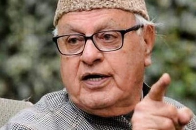 ED Summons Former J&K CM Farooq Abdullah in Money Laundering Case