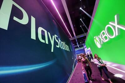 Microsoft will allow Xbox, PS4 gamers to play together online