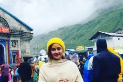 Rashami Desai Shares Glimpse From Her Spiritual Trip to Kedarnath, Says 'Har Har Mahadev'