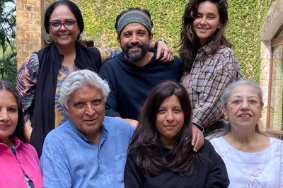 Javed Akhtar Birthday: Shabana Azmi Wishes Her 'Jadu' With Family Pic Featuring Farhan, Zoya and Others