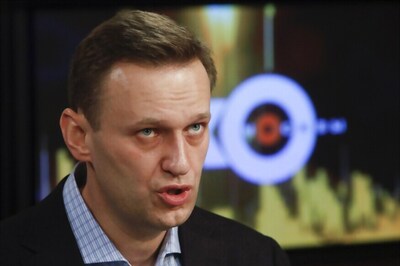 Russian Court Upholds Ban on Alexei Navalny Running Against Vladimir Putin in 2018