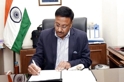 Former Bureaucrat Rajiv Kumar Takes over as Election Commissioner