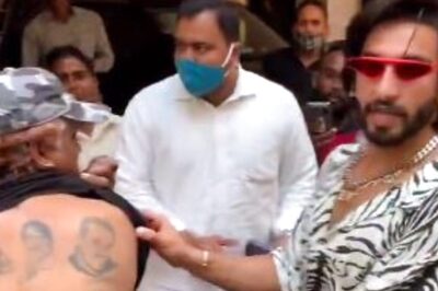Ranveer Singh Hugs, Poses With Fan Who Inked Actor's Face on His Back; Watch Video