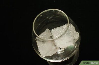 How to Make a Banana Rum Cream Cocktail