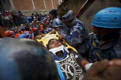 15-year-old boy pulled out alive from rubble five days after Nepal earthquake