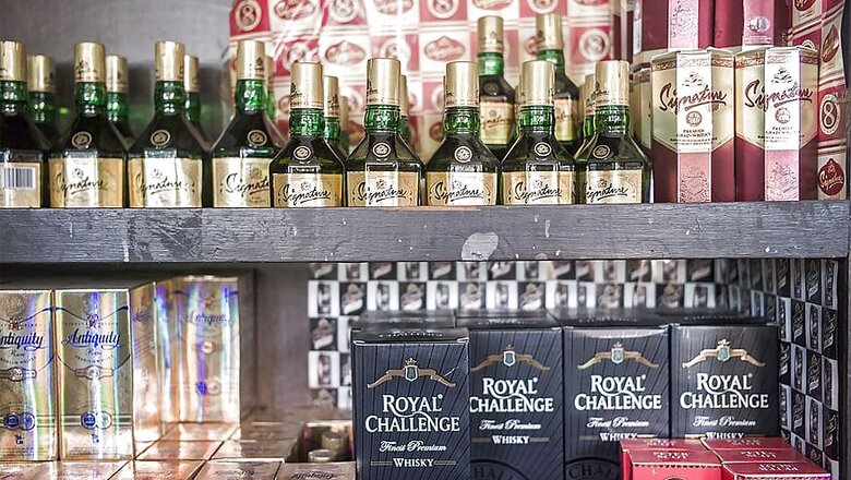 Two Die After Drinking Illicit Country-made Liquor in Chhattisgarh