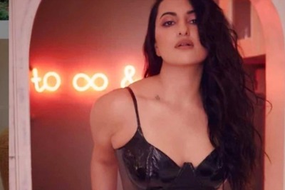 Fan Asks For A Bikini Picture, Here’s Sonakshi Sinha’s Hilarious Response