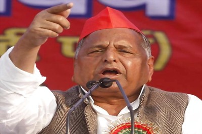 Mulayam Singh's attacks on Congress reflect his fears: Madhusudan Mistry