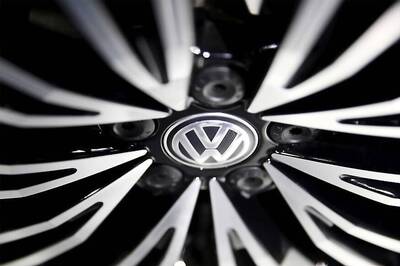 Volkswagen Gets Approval for Tech Fixes on 1.4 Lakh Cars in Germany