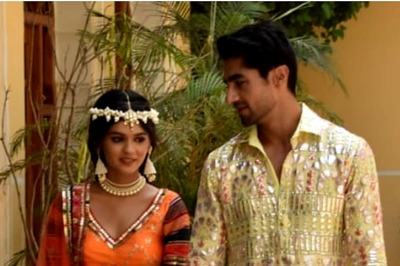 Yeh Rishta Kya Kehlata Hai: Abhimanyu and Akshara Are Set To Marry, Haldi Ceremony Pictures Go Viral