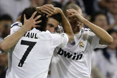 Real Madrid close gap as Barca held in Valencia