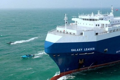 Two US Navy SEALs Who Went Missing During Op to Seize Arms Destined for Houthis Declared Dead