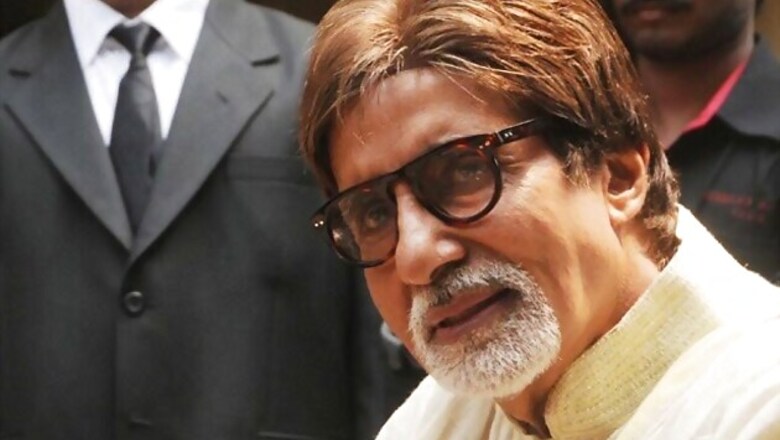 Amitabh Bachchan thanks the crew after finishing 'Piku' shoot