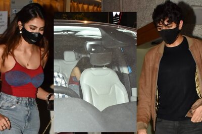 Palak Tiwari Hides Face As She Is Clicked With Ibrahim Ali Khan; Netizens Spot 'Hickey' on Latter's Neck