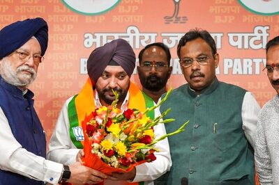 Arvinder Singh Lovely, Four Others, Join BJP Days After Quitting Congress