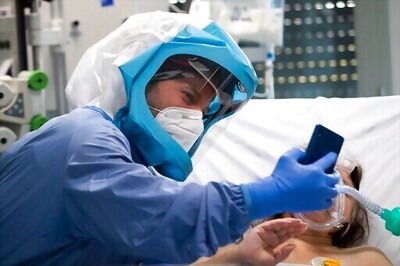 Italy Imposes Partial Lockdown For Christmas Holiday