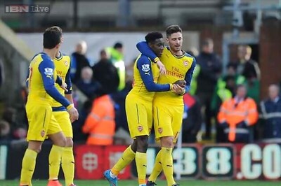 Arsenal beat Crystal Palace 2-1 to move up to third in EPL