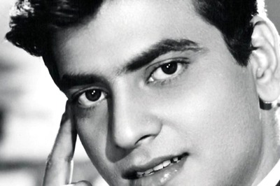 Happy Birthday Jeetendra: Watch 5 Unforgettable Songs of the Legendary Actor