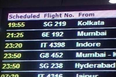 Kol-Delhi passengers stuck in plane for 5 hrs