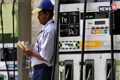 Citizens Want Excise Duty Cut by at Least 20% on Petrol Prices, Says Survey