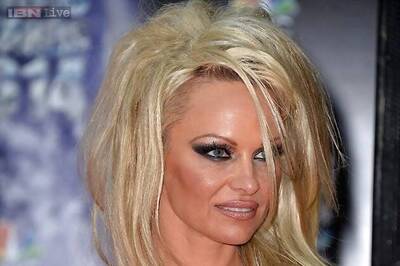 Pamela Anderson sends 'vegan treat hampers' to Aishwarya Rai, Salman Khan  and other Bollywood actors