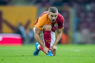 Lukas Podolski out of Germany's final Euro 2016 qualifiers