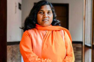 BJP MP Savitri Bai Asks UP Govt Why No Arrests Over Statue Vandalism; Says Democracy in Danger