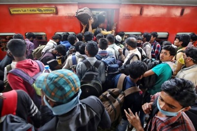 GRP Inspector Took Money to Ferry Migrant Workers to Prayagraj by Train During Lockdown, Says RPF