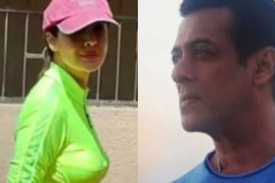 Malaika Arora Suffers Major 'Oops Moment'; Salman Khan Hands Over Eid Party Duties To Arpita Khan