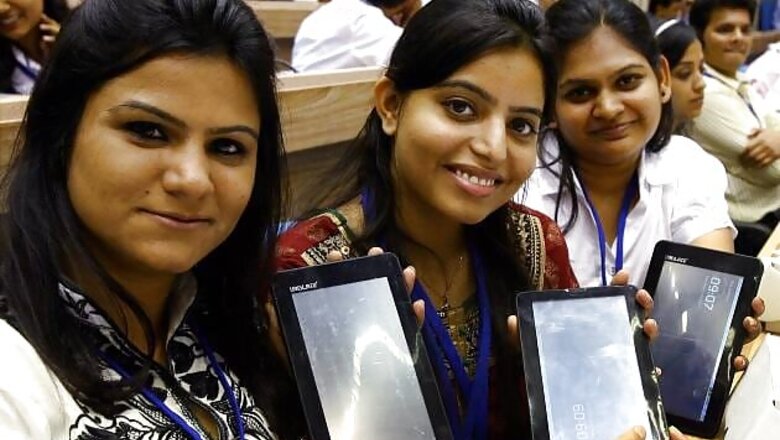 IIT-Bombay testing upgraded Aakash: Datawind