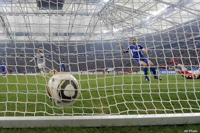 Ex-Manchester United star backs IPL-style football league in India