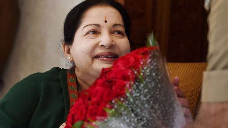 Governor Visits Jayalalithaa, Happy to Note She is 'Recovering Well'