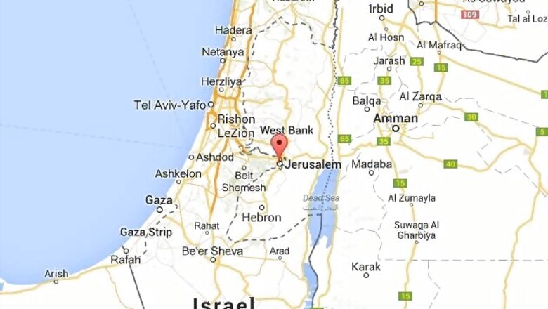 Palestinians barred from Israeli West Bank buses: Report