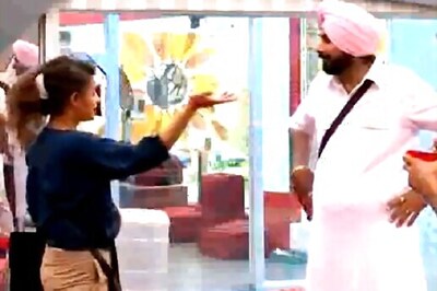 'Bigg Boss' sneak peek, day 23: Aashka calls Sapna cheap
