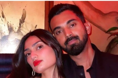 KL Rahul Kisses Wife Athiya Shetty in After-Party Video; Actor Flaunts Her Mangalsutra; Watch