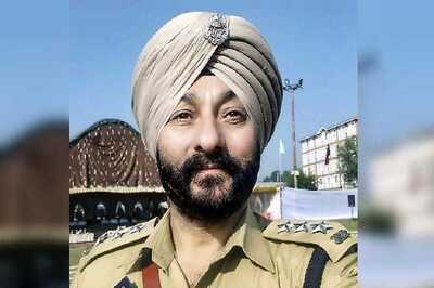 Delhi Court Issues Production Warrant against Jammu and Kashmir Officer Davinder Singh