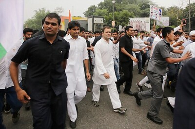 Rahul Gandhi Visits Ailing Manohar Parrikar in Goa Amid 'Rafale Files in Bedroom' Claim