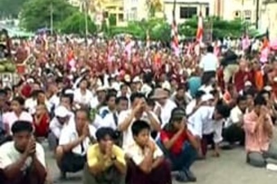 Malaysia police move to foil rally by ethnic Indians