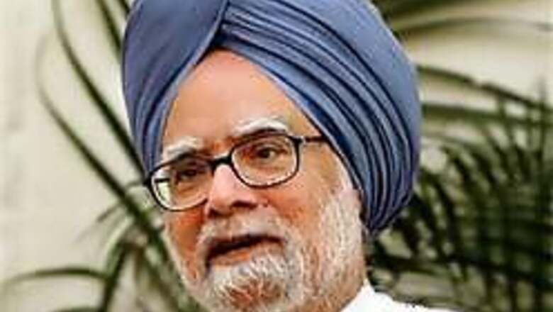 Manmohan Singh meets Ahmedinejad
