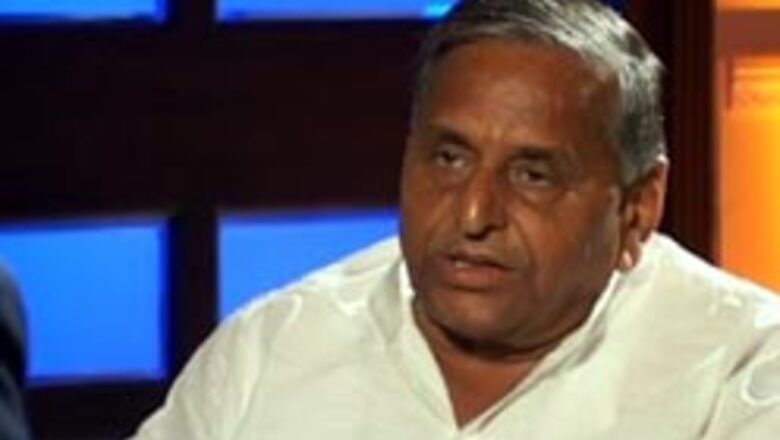 SP is anti-Congress, anti-BJP: Mulayam