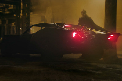 New Batman Batmobile Revealed, Is it Good Enough for Bruce Wayne?