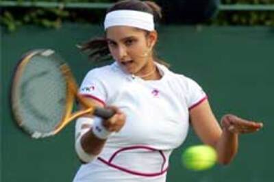 Sania, Peer move into third round
