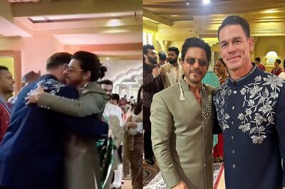 Shah Rukh Khan Gives Tight Hug to John Cena at Anant Ambani's Wedding, Video Goes Viral | Watch
