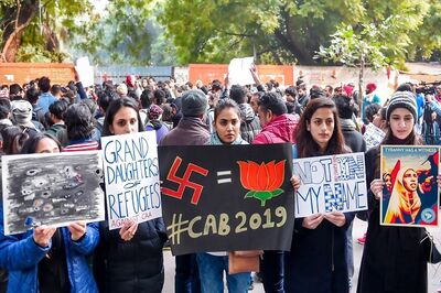 'Warriors of Constitution': Hundreds Gather at Delhi's Nizamuddin to Protest Against CAA