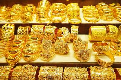 Gold Price Today Drops Sharply; Over Rs 9,300 Down from Record High ahead of Festivals