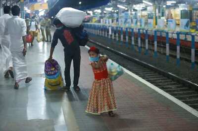 SER Reduces Speed of Trains Amid Movement of Migrants Along Tracks