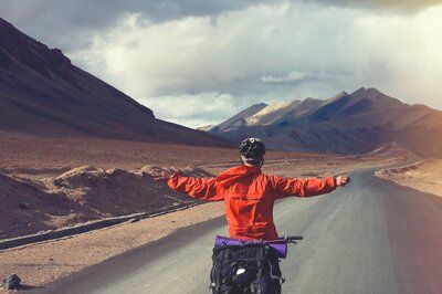 Kashmiri Cyclist Attempts Leh-to-Manali Ride in 30 Hours, Eyes World Record